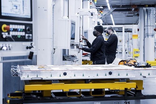 繼續擴大版圖 奔馳美國電動化圖鑒